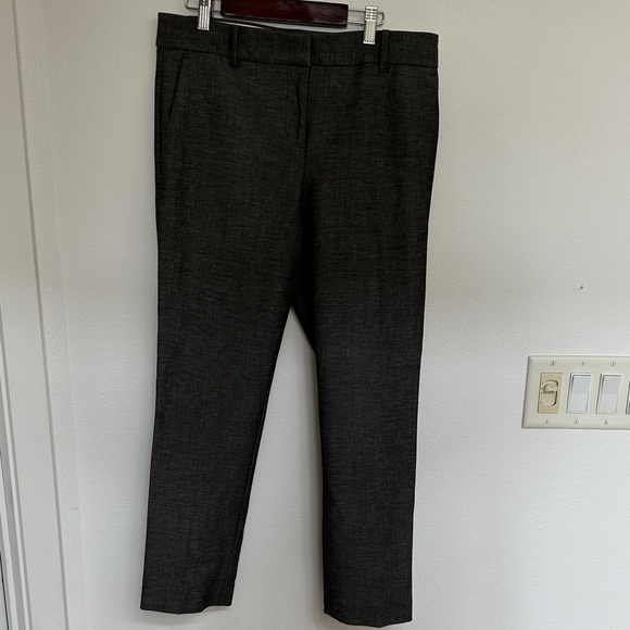 Ann Taylor Women's Gray Straight Leg Pants size 4 - Picture 1 of 5